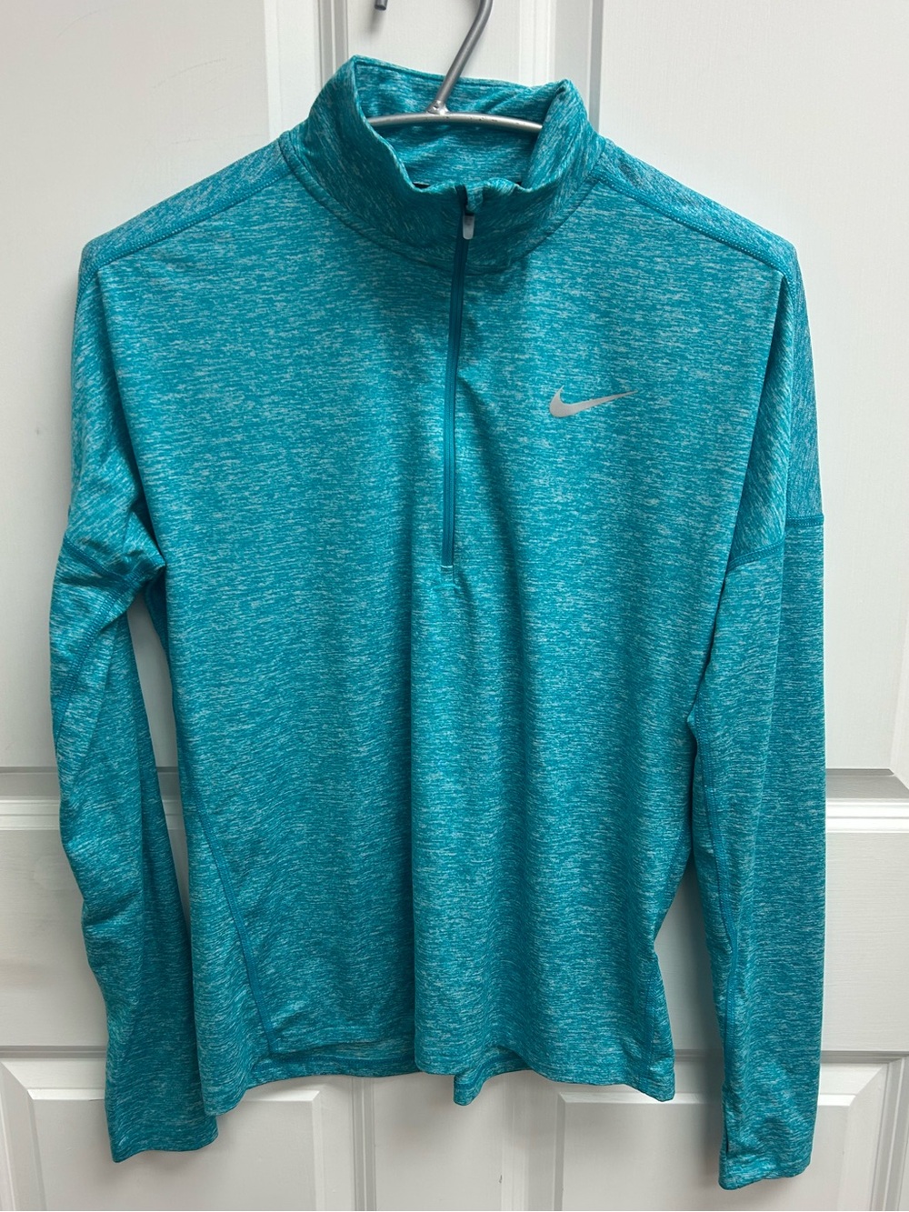 Nike Women's Dri-FIT Swift Element UV 1/4-Zip Running Top Size Small